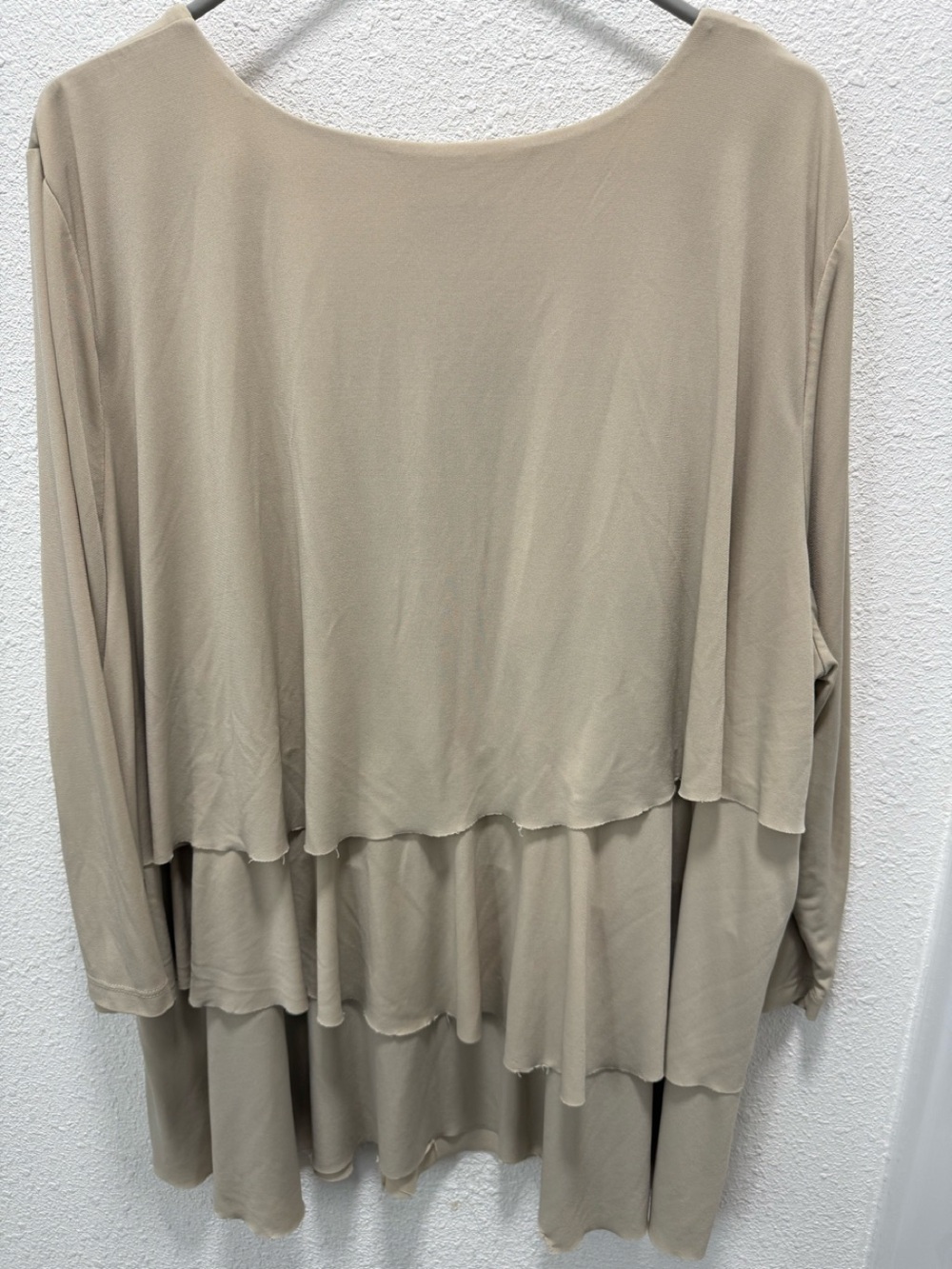 Susan Graver Triple Layered Tiered Cream Liquid Knit Top blouse Sz(2X) - Picture 2 of 4